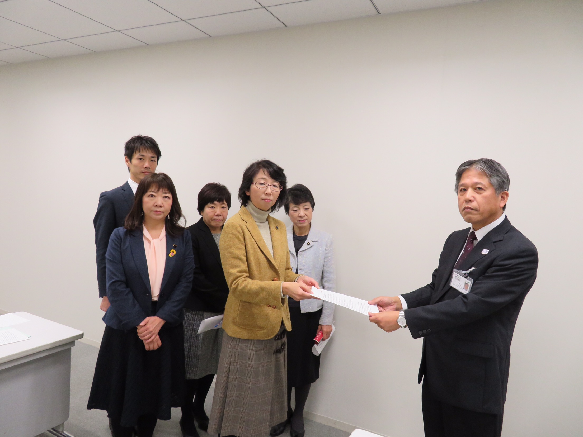日の丸•君が代の法制化と公教育の役割 石原慎太郎都政の「日の丸・君が代強制」から20年 「モノ言えぬ